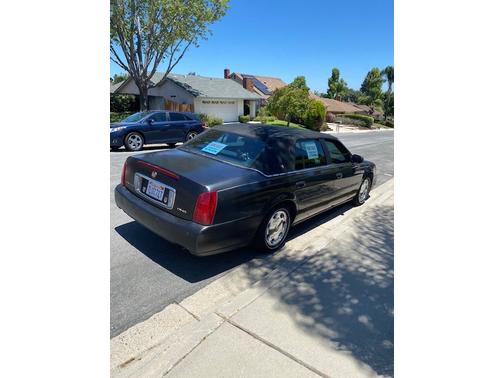 Photo 2 of 3 of 2002 Cadillac DeVille DHS